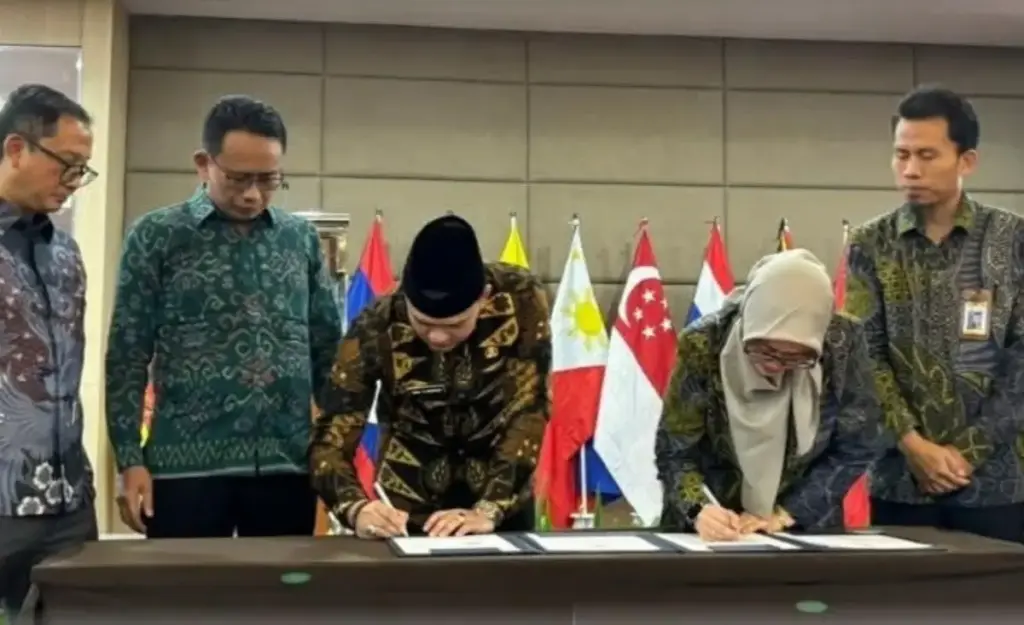 Wabup Teken Kerja Sama dengan SEAMEO CECCEP