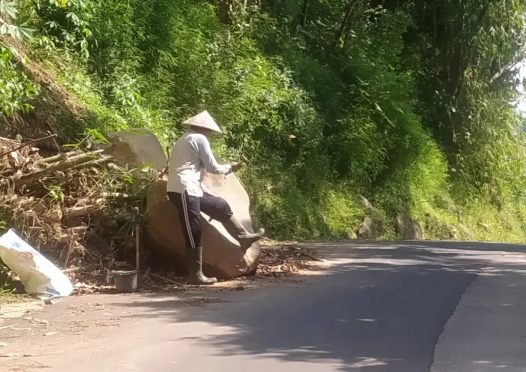 Waspada Saat Melintas di Perbukitan